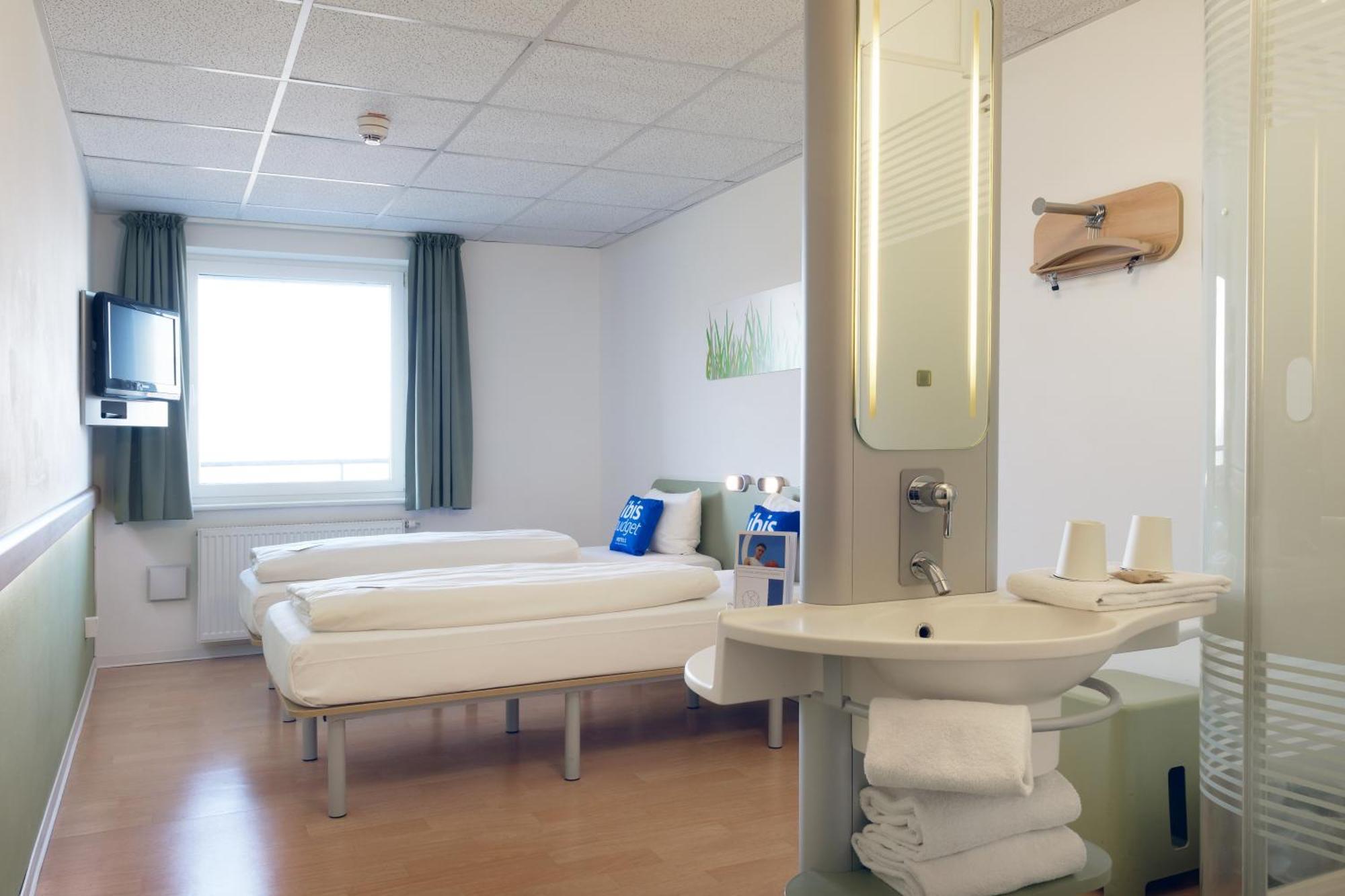 Ibis Budget Hotel Bonn Sued Königswinter Buitenkant foto